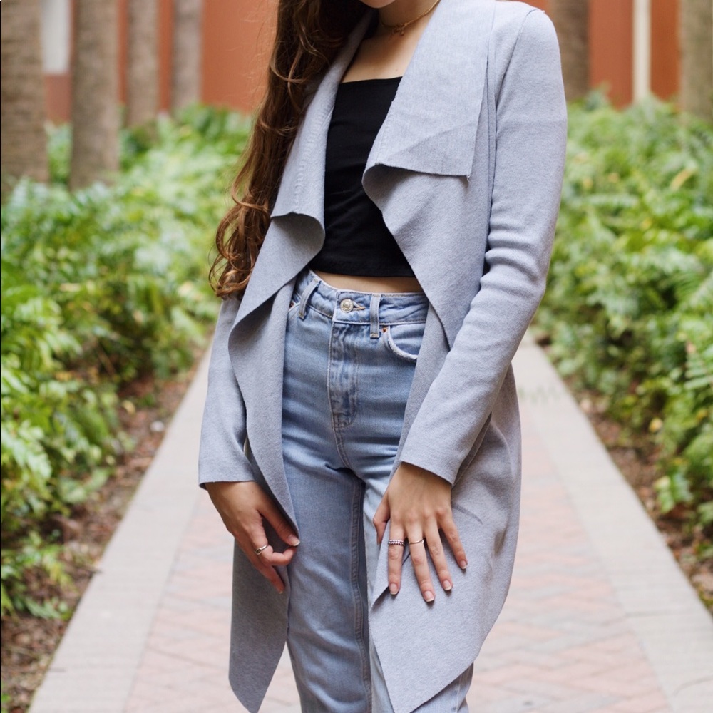 Long sleeve grey cardigan